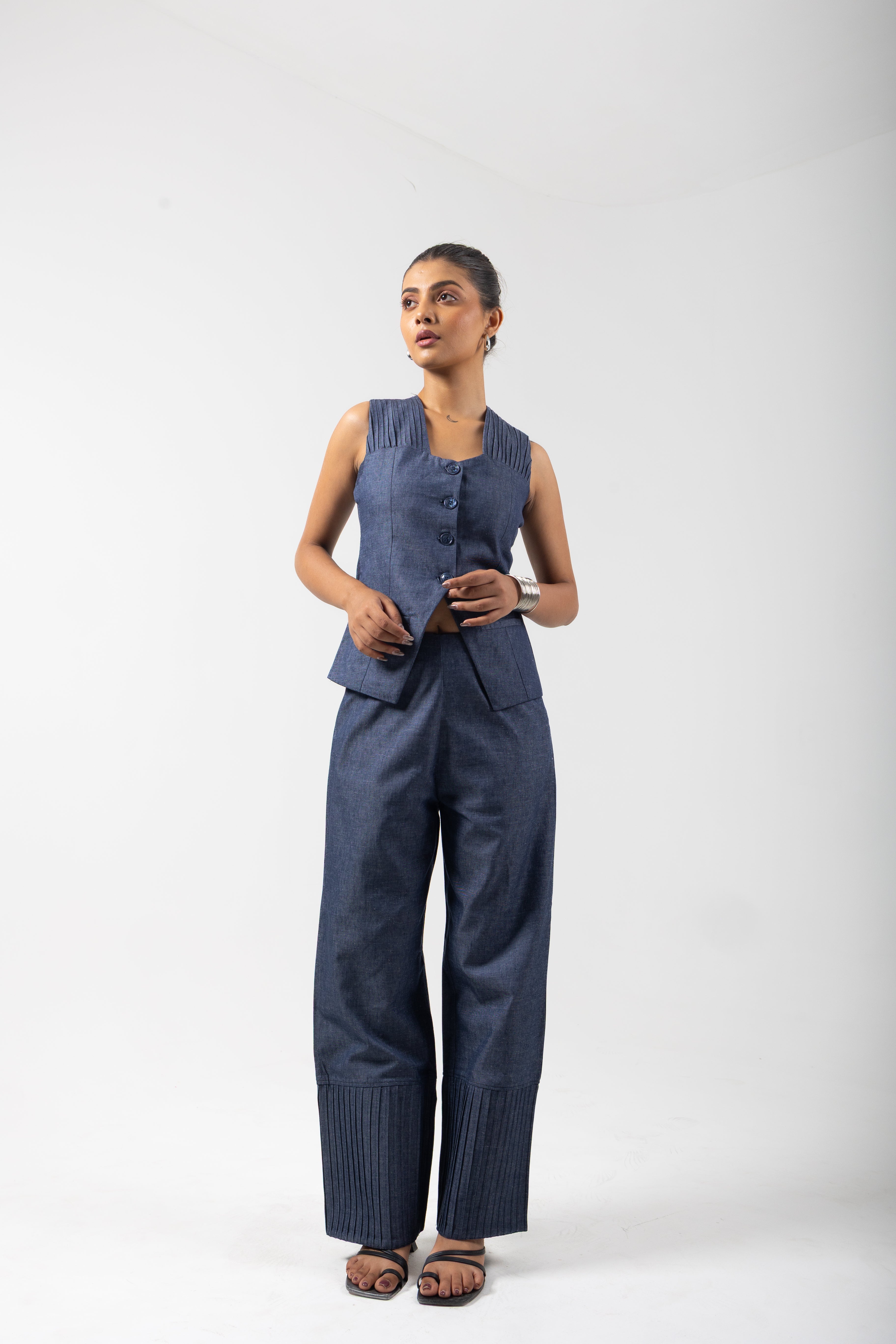 EVERYDAY STRUCTURED WAISTCOAT - NAVY