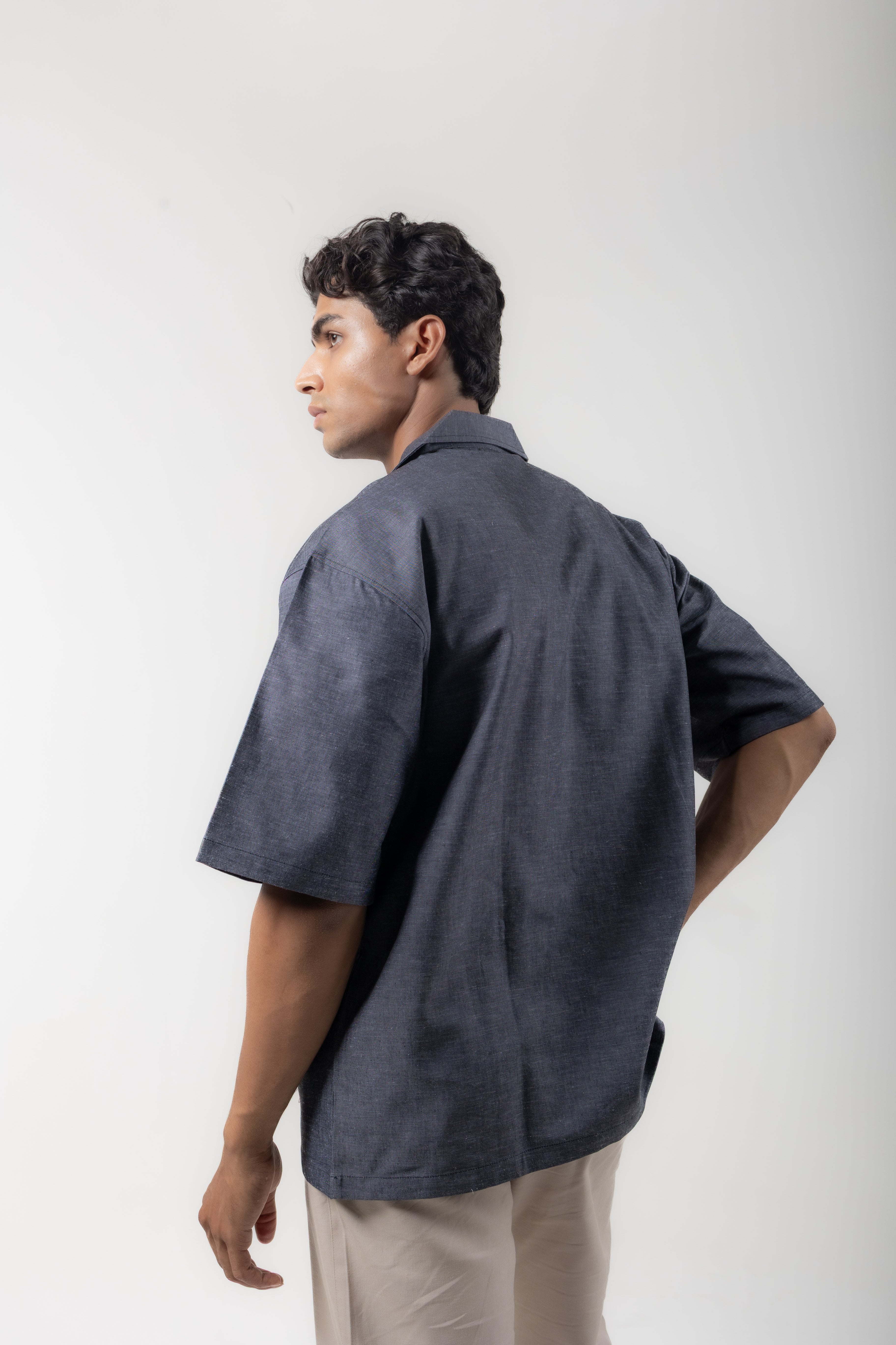 RELAXED POLO NECK T SHIRT