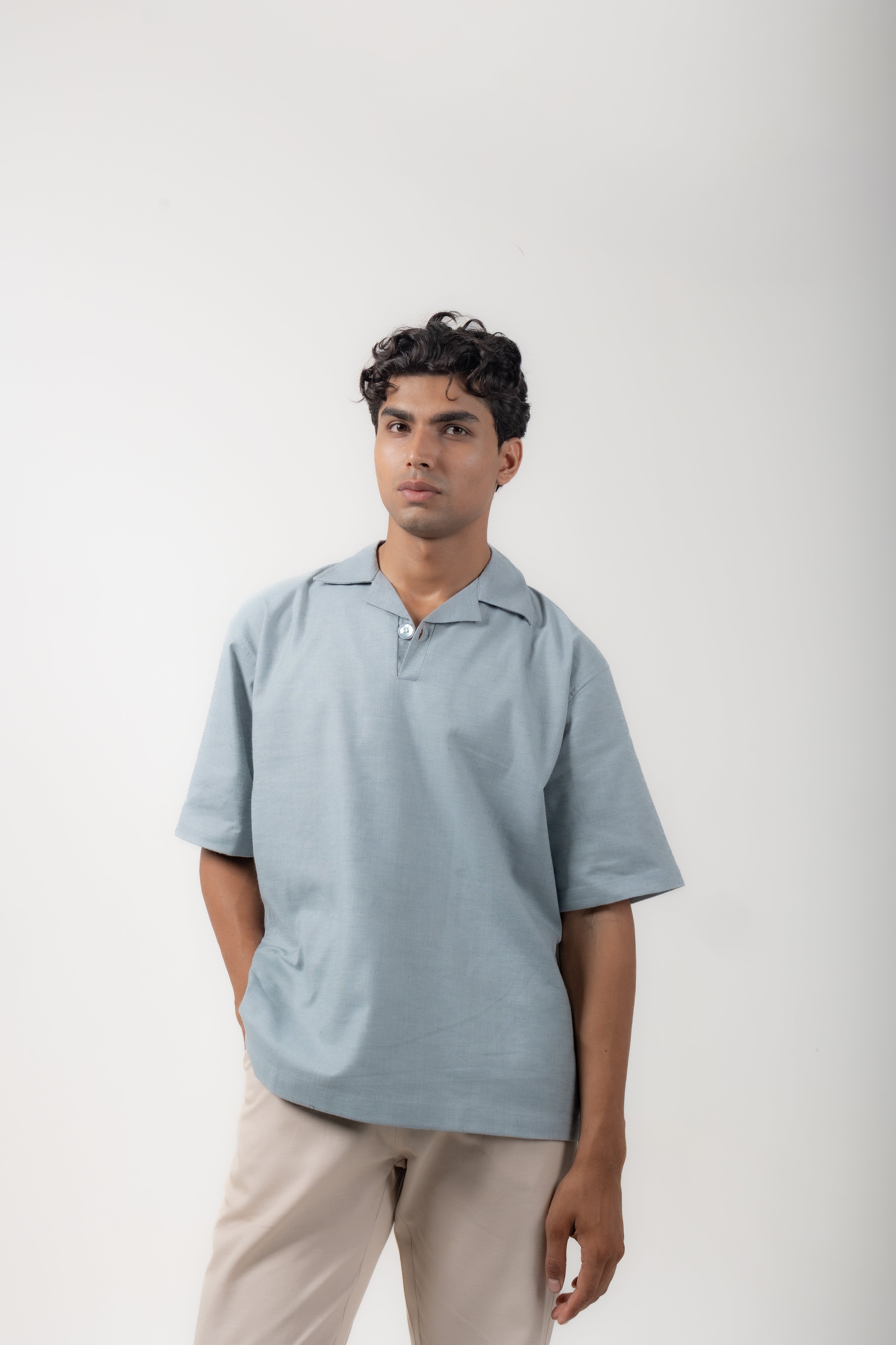RELAXED POLO NECK T SHIRT
